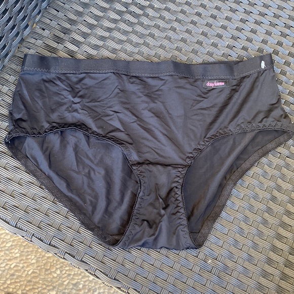 3 pairs brand new panties size medium black and burgundy - Picture 2 of 7